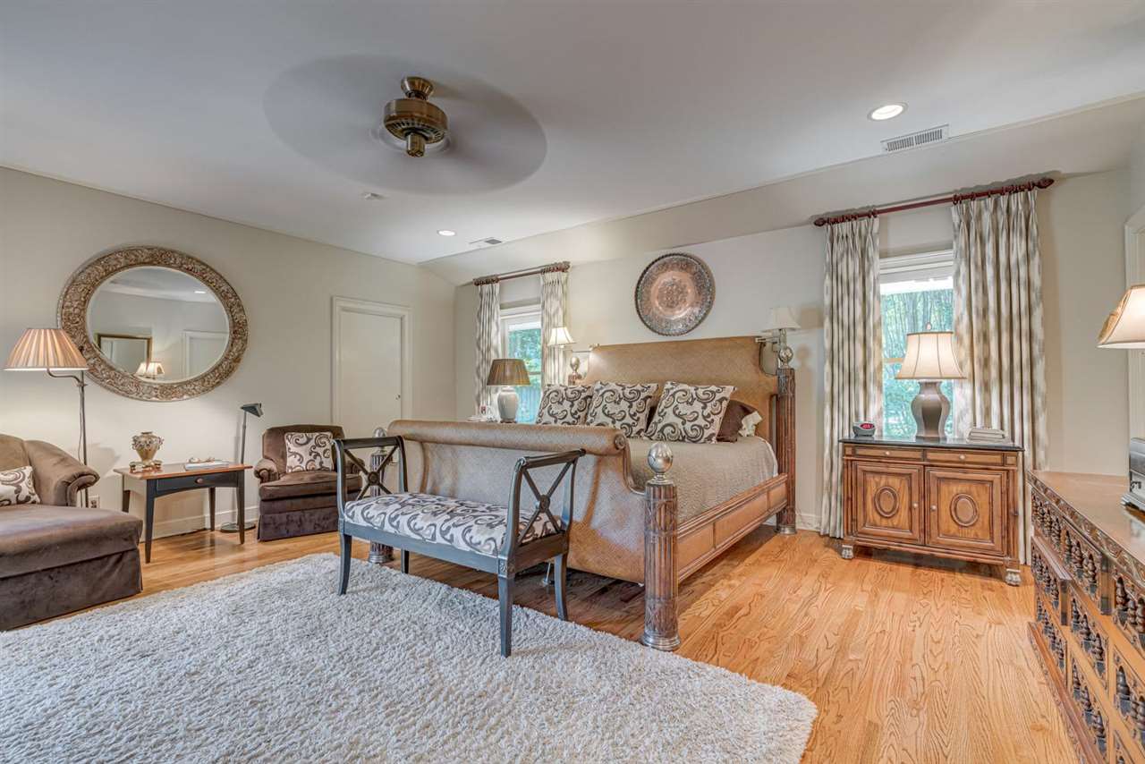 4570 Chickasaw Road Memphis, TN 38117 - Photo 12 of 21
