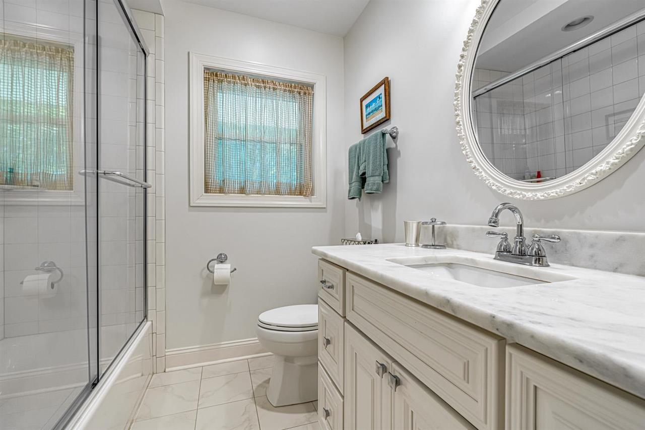 4570 Chickasaw Road Memphis, TN 38117 - Photo 15 of 21