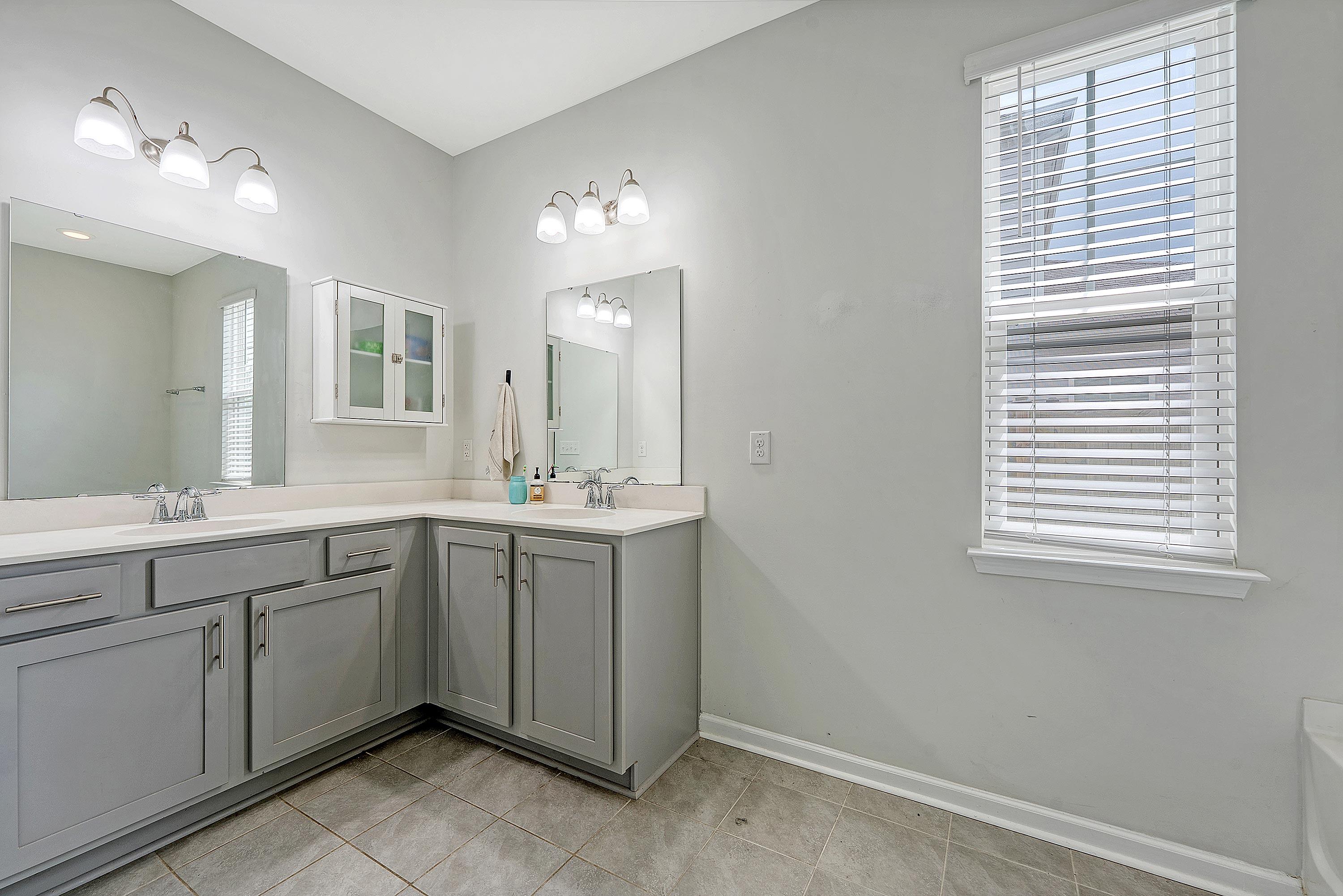 307 Celestial Boulevard Summerville, SC 29486 - Photo 17 of 46 DSC03297_36-copy