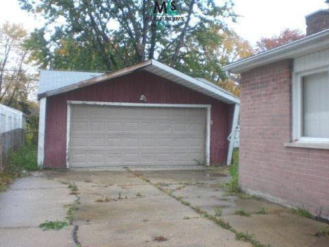 4735 East 13 Mile Road Warren, MI 48092 - Photo 6 of 12 197351-5.JPG