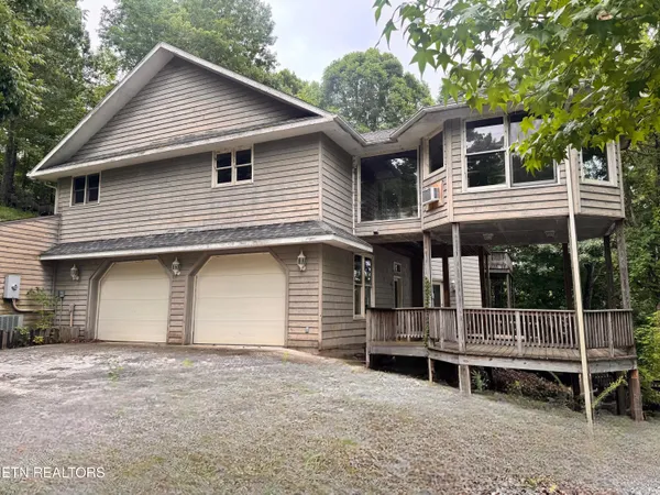 $450,000 | 212 Overlook Drive, Ten Mile, TN 37880
