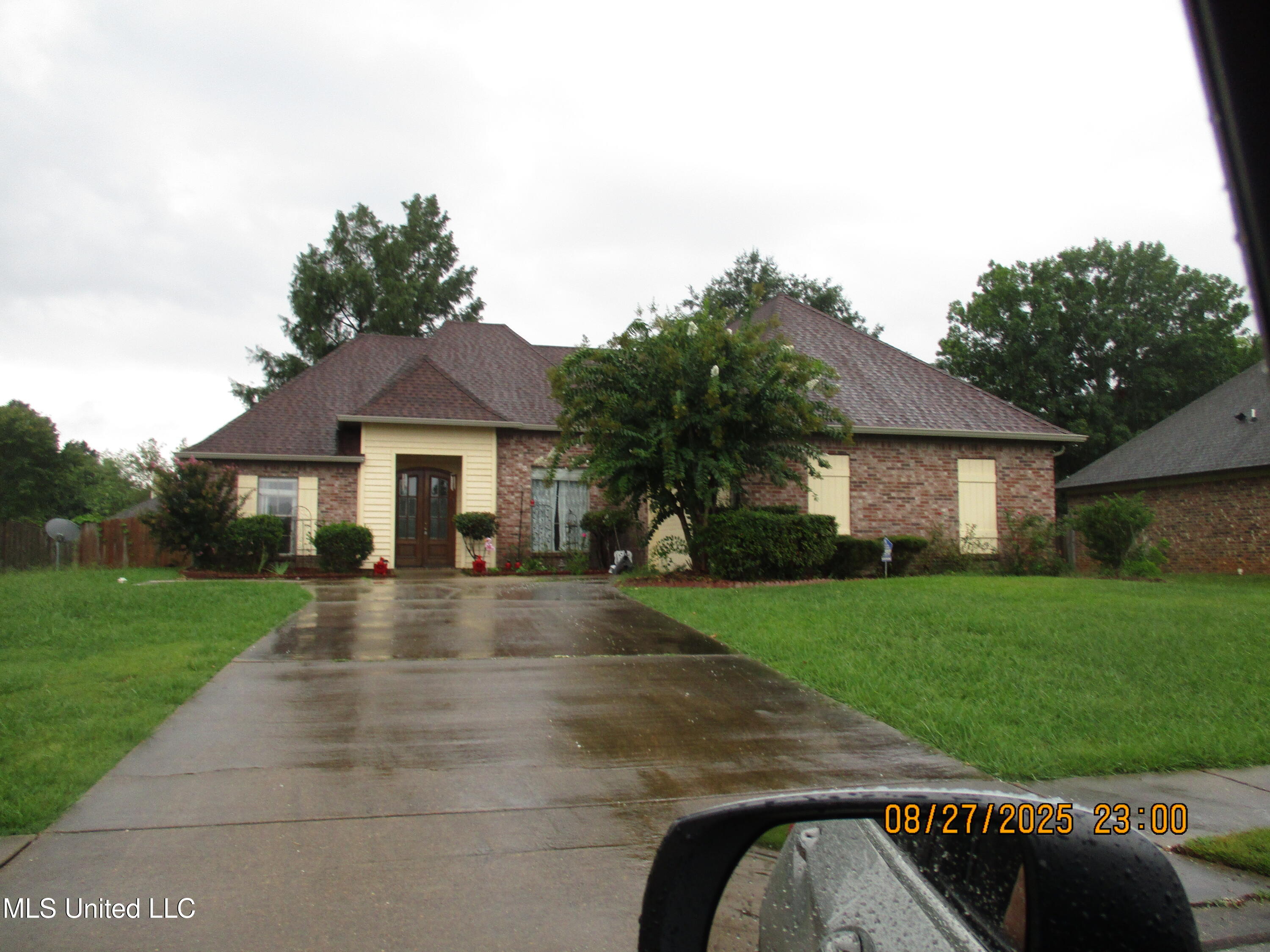 413 Ash Tree Lane Madison, MS 39110 - Photo 3 of 31 IMG_0854