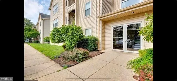 $295,000 | 30 Hearthstone Court, Unit J, Annapolis, MD 21403