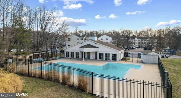 $295,000 | 30 Hearthstone Court, Unit J, Annapolis, MD 21403