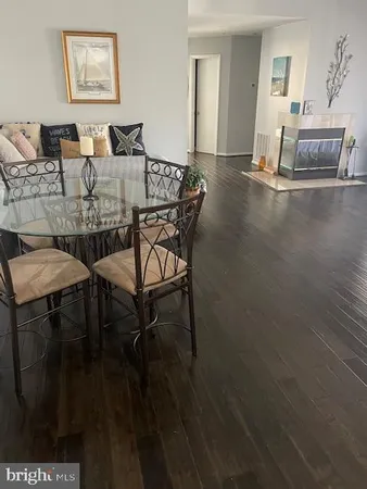 $295,000 | 30 Hearthstone Court, Unit J, Annapolis, MD 21403