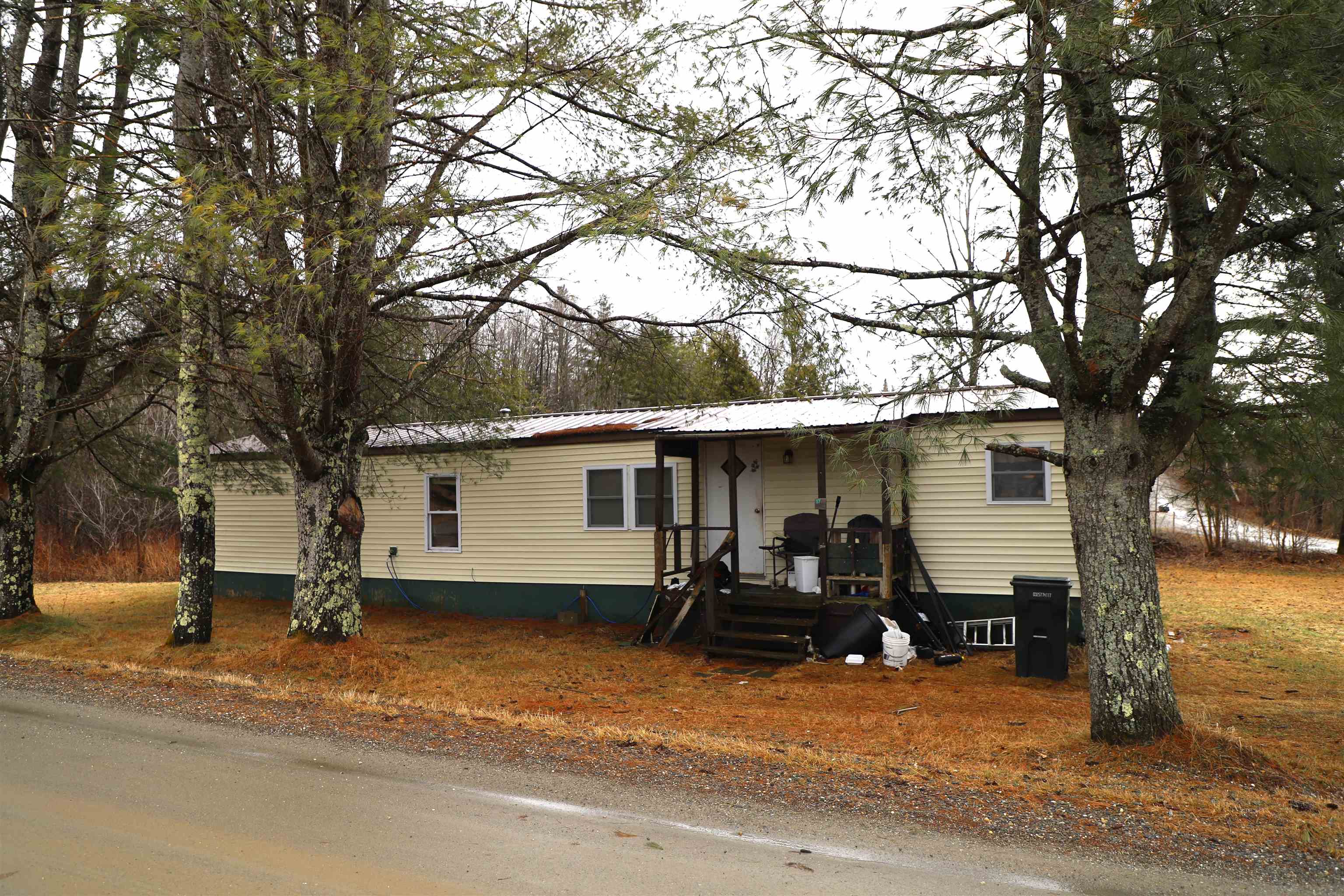 17 Robinson Road Lincoln, VT 05443 - Photo 3 of 28