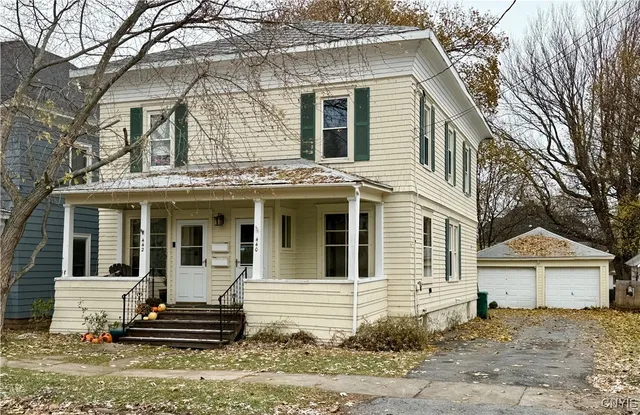$1,500 | 440 South Hamilton Street, Watertown, NY 13601