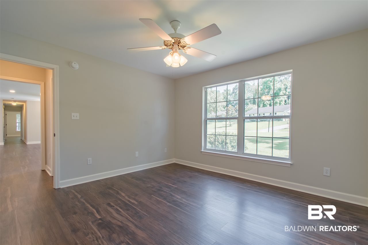 121 Pineridge Road Daphne, AL 36526 - Photo 35 of 41 Could be used as office