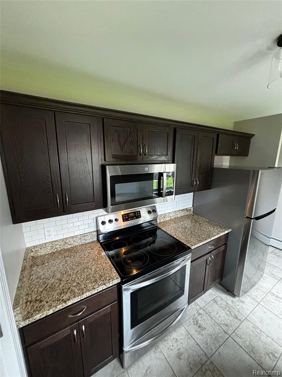 454 Romeo Road Rochester, MI 48307 - Photo 8 of 23