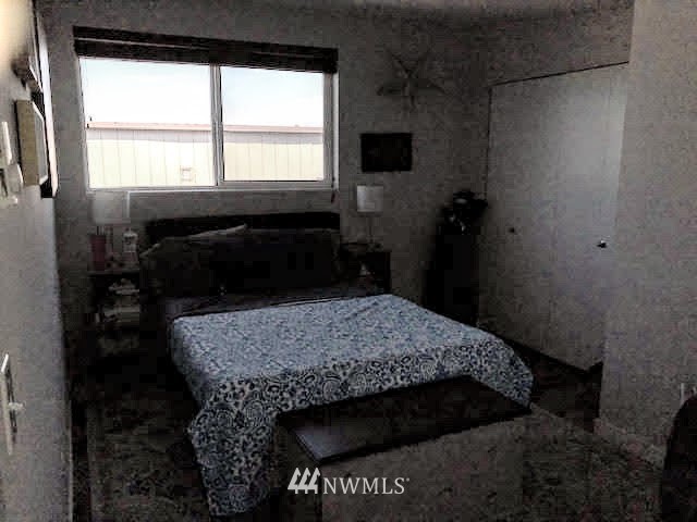 6408 Phinney Avenue North, Unit 3 Seattle, WA 98103 - Photo 6 of 12