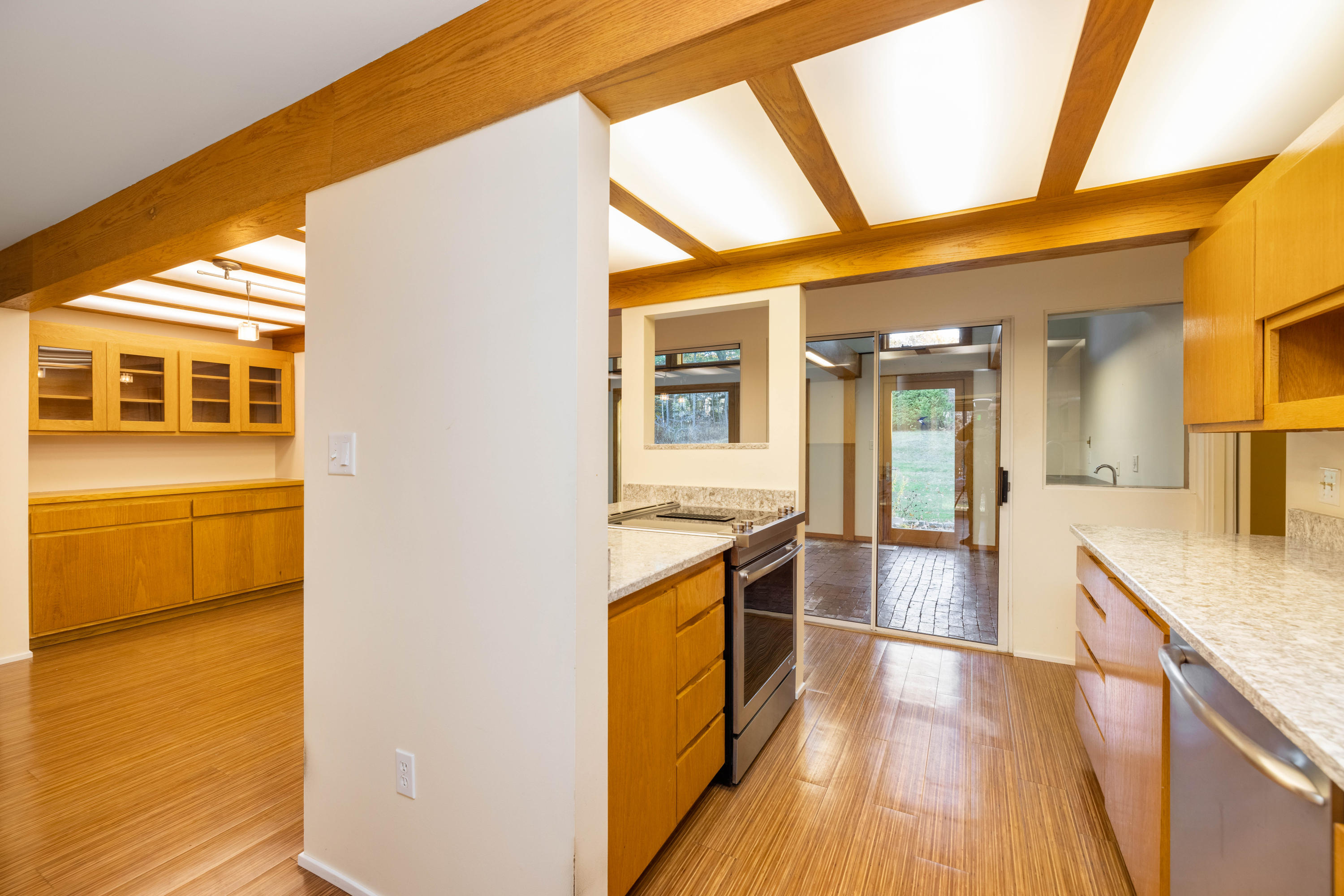 16 Sylvan Road Scarborough, ME 04074 - Photo 25 of 42 25 the sightlines in this layout allow f