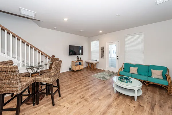 $3,195 | 205 Harlequin Alley, Charleston, SC 29492