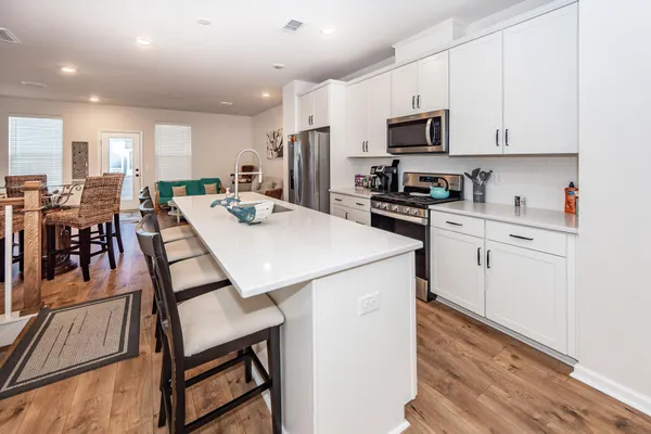 $3,195 | 205 Harlequin Alley, Charleston, SC 29492