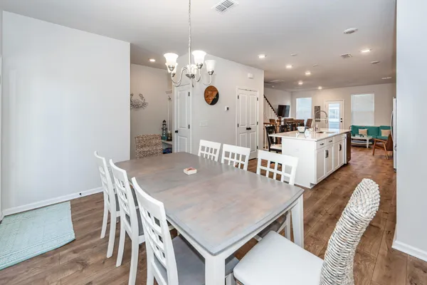 $3,195 | 205 Harlequin Alley, Charleston, SC 29492