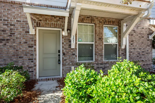 $3,195 | 205 Harlequin Alley, Charleston, SC 29492