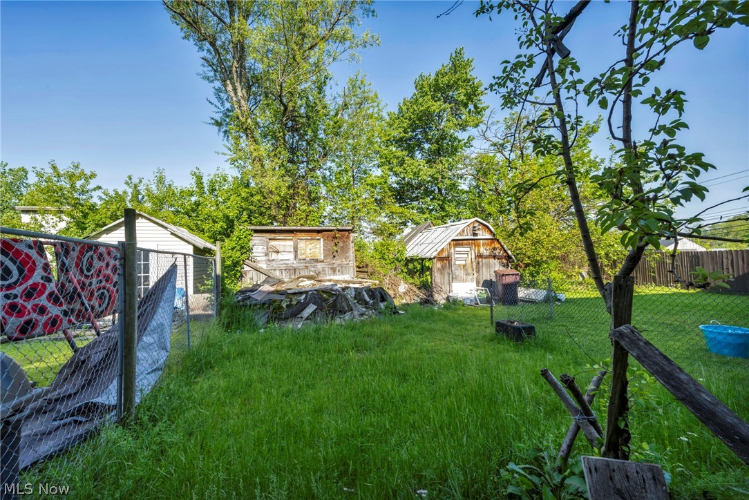 8 Anaconda Road Akron, OH 44310 - Photo 28 of 35