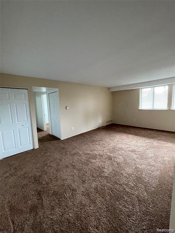 30056 West 12 Mile Road, Unit 73 Farmington, MI 48334 - Photo 5 of 9