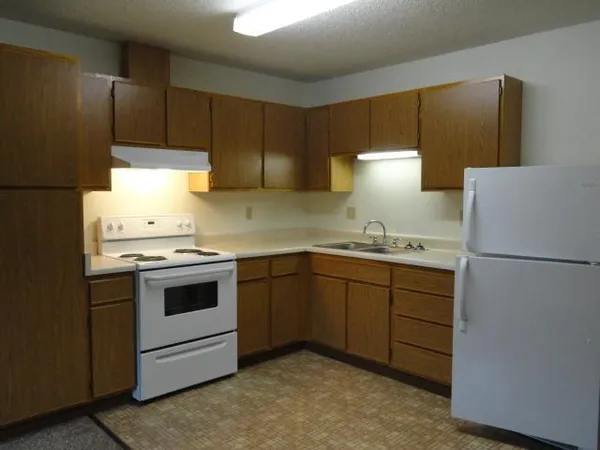 $895 | 222 1st Avenue Northeast, Unit 5, Eagle Bend, MN 56446