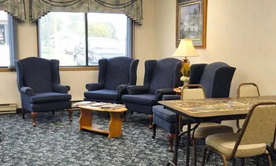 $895 | 222 1st Avenue Northeast, Unit 5, Eagle Bend, MN 56446