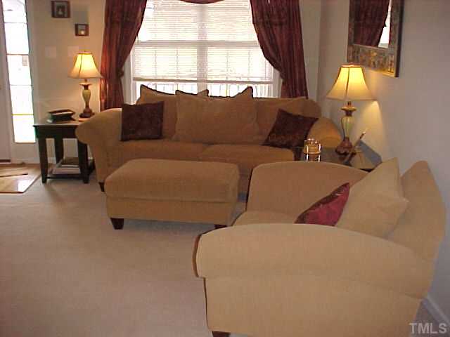 7219 Sunset View Court Willow Spring, NC 27592 - Photo 10 of 24 SPACIOUS LIVING ROOM HAS VAULTED CEILINGS