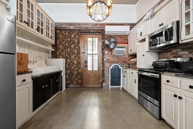 $2,245,000 | 1269 Market Street, Chattanooga, TN 37402