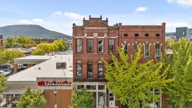 $2,245,000 | 1269 Market Street, Chattanooga, TN 37402
