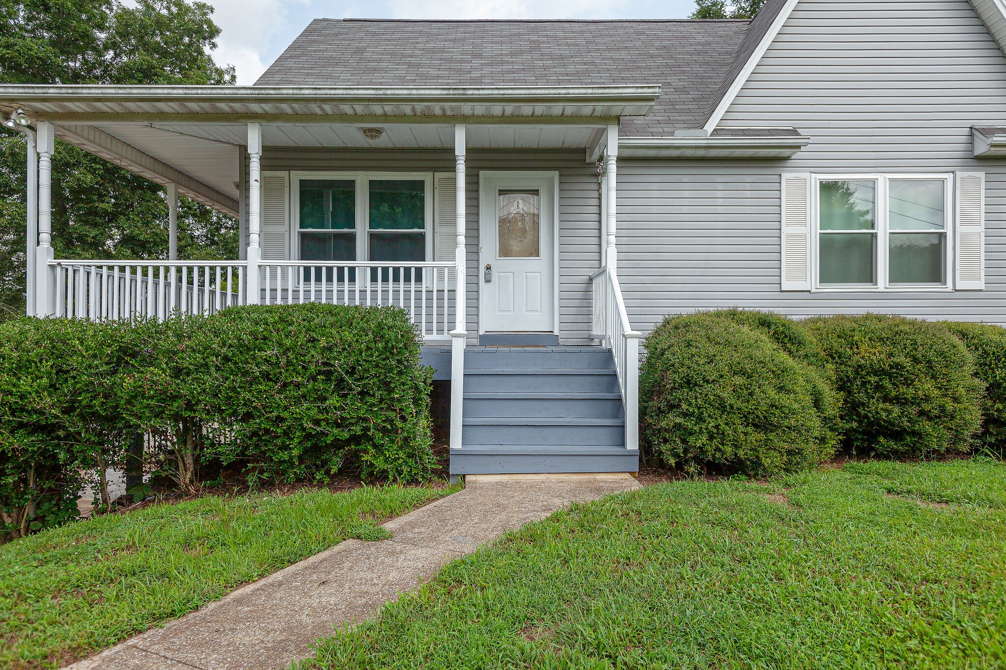 3668 Rutherford Drive Spring Hill, TN 37174 - Photo 2 of 31 a view of a house with a yard