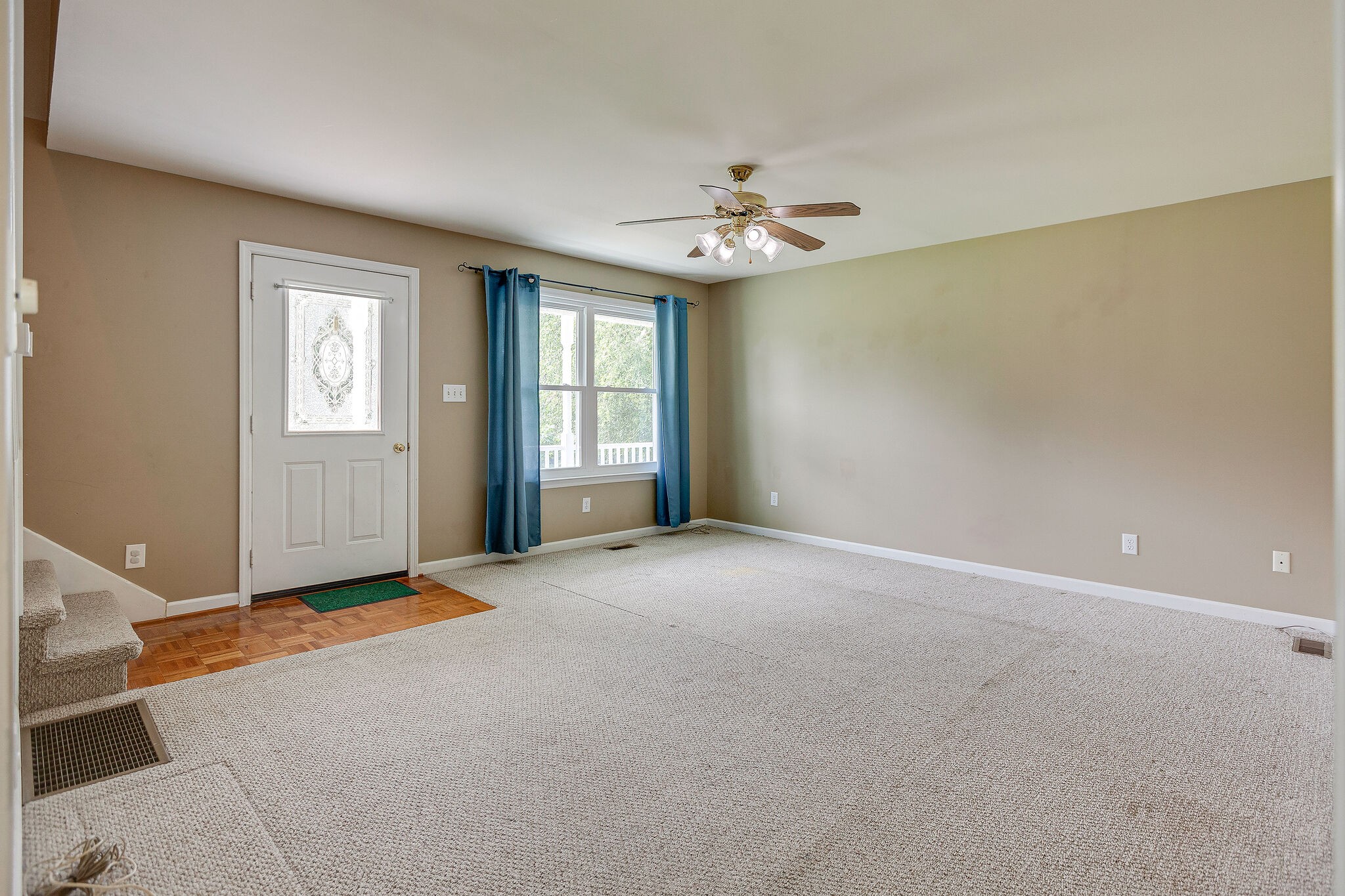 3668 Rutherford Drive Spring Hill, TN 37174 - Photo 8 of 31 an empty room with windows and closet