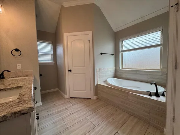 $2,300 | 3339 White Horse Drive, Granbury, TX 76049