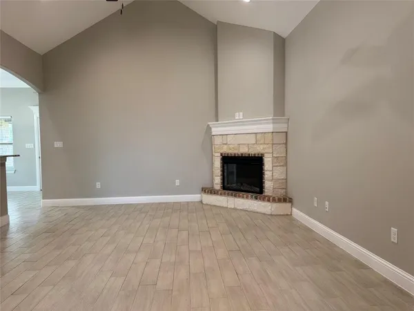 $2,300 | 3339 White Horse Drive, Granbury, TX 76049