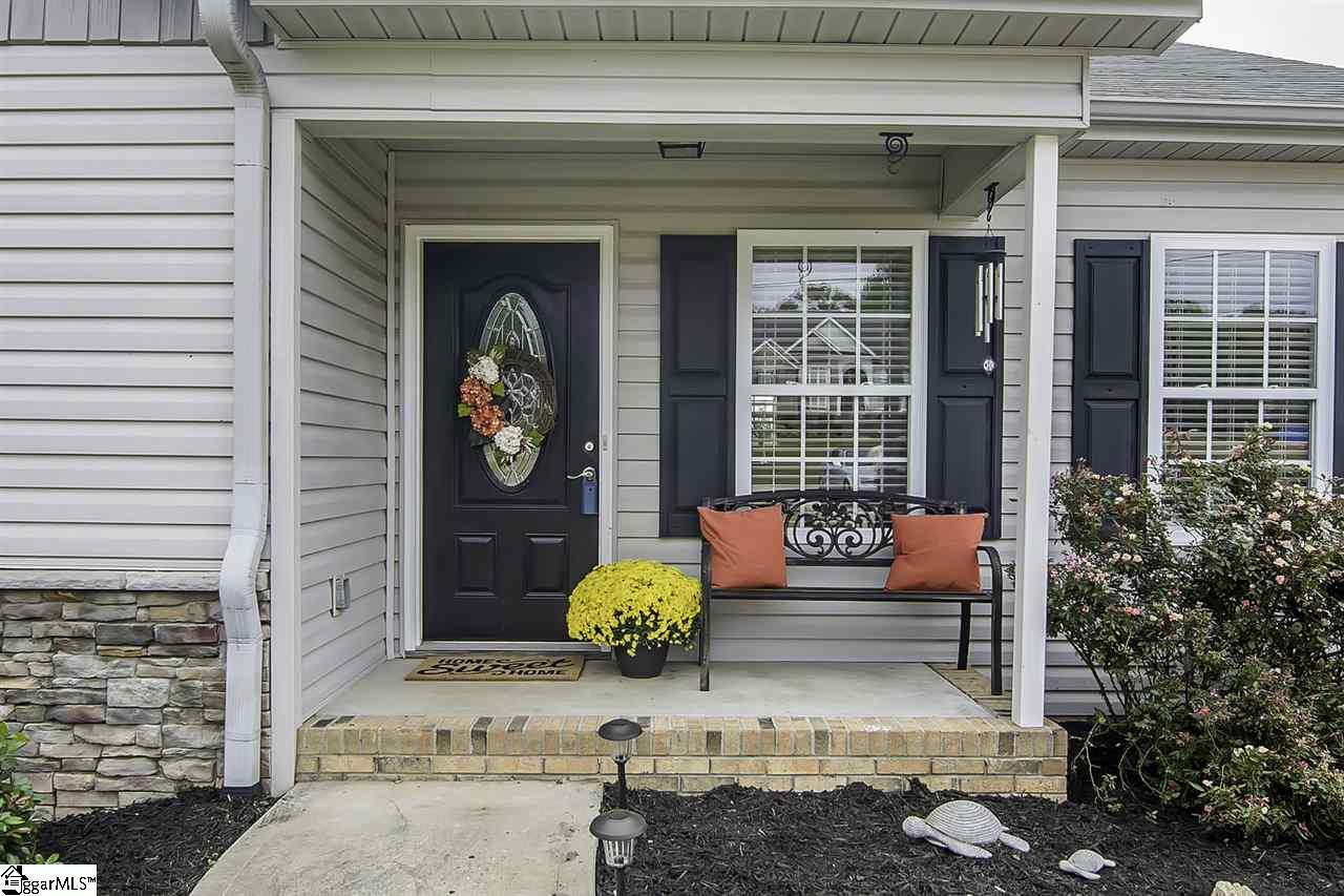 606 Old Rutherford Road Taylors, SC 29687 - Photo 4 of 21