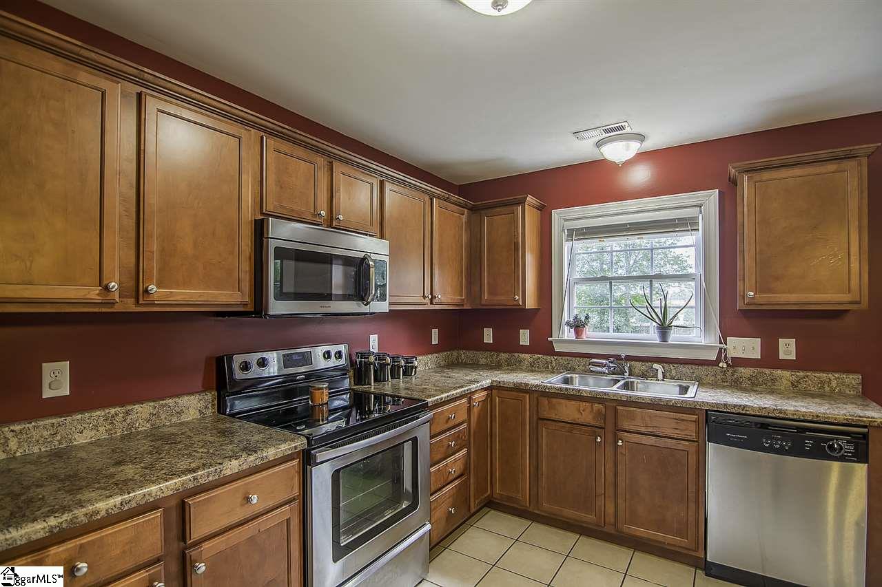606 Old Rutherford Road Taylors, SC 29687 - Photo 6 of 21