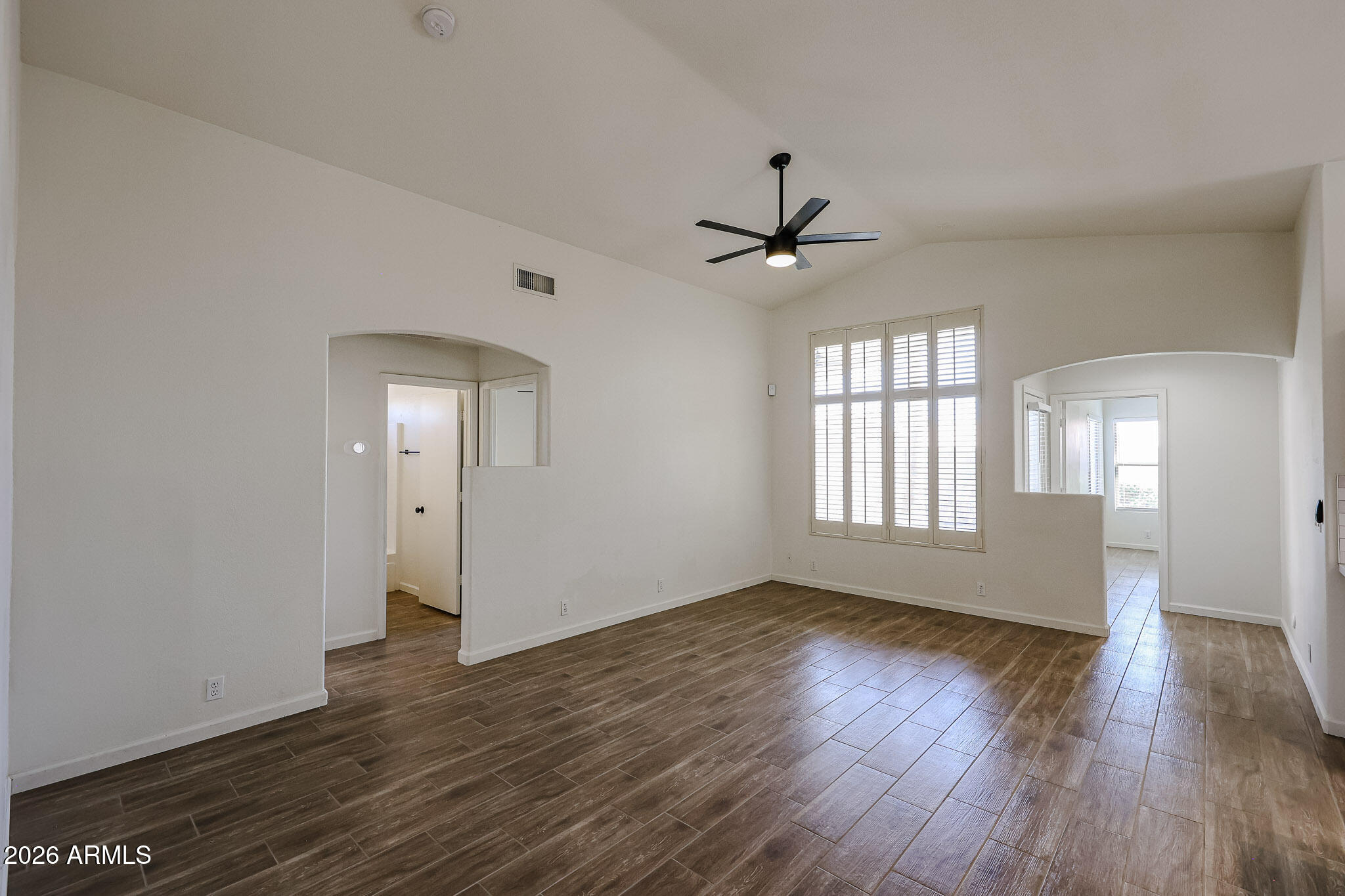4047 East Jojoba Road Phoenix, AZ 85044 - Photo 12 of 41