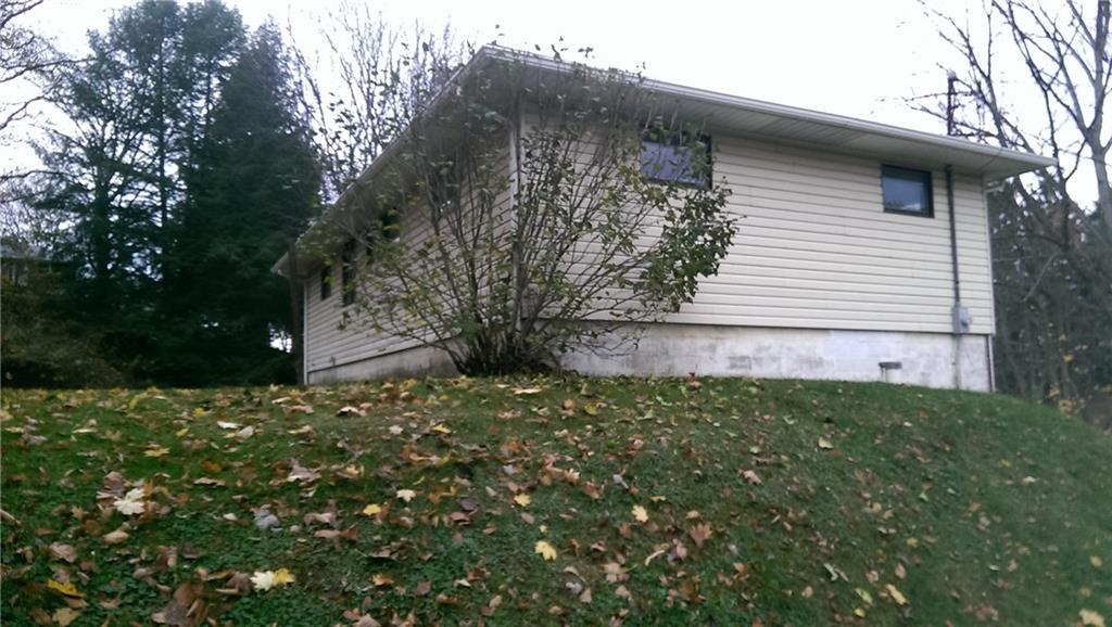 140 Franklin Road New Brighton, PA 15066 - Photo 2 of 9 Rear and side view