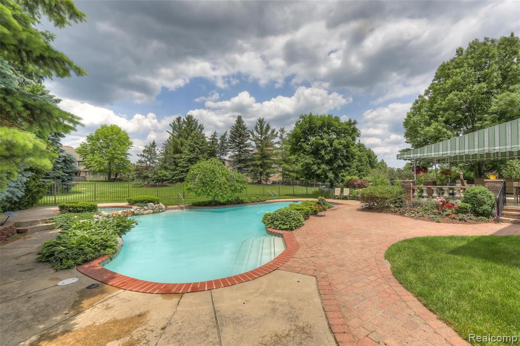 2904 Baytree Court Rochester, MI 48306 - Photo 46 of 52