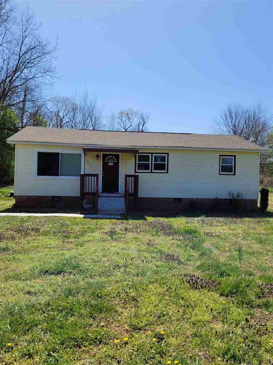 1233 Nazareth Road Spartanburg, SC 29301 - Photo 1 of 21 Gallery Image 1