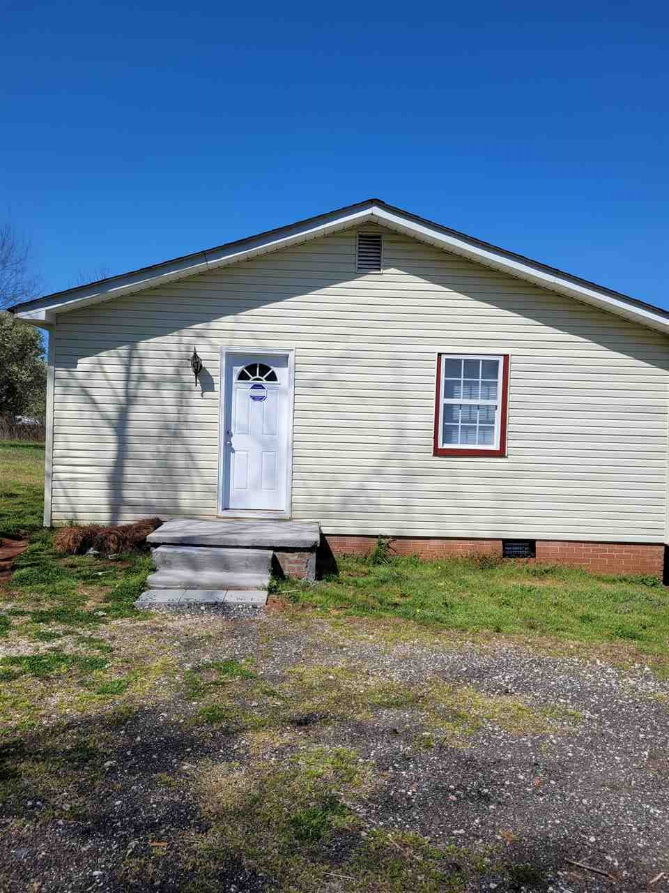 1233 Nazareth Road Spartanburg, SC 29301 - Photo 4 of 21 Gallery Image 4