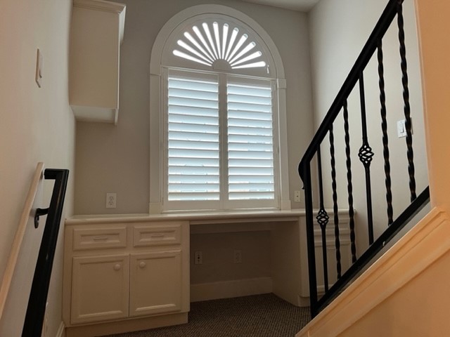 2425 Dorrington Street, Unit B Houston, TX 77030 - Photo 14 of 31 a view of an entryway with a window