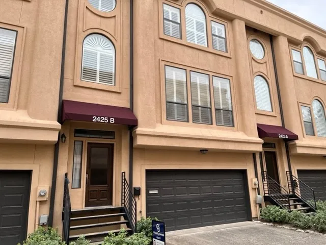 $2,800 | 2425 Dorrington Street, Unit B, Houston, TX 77030