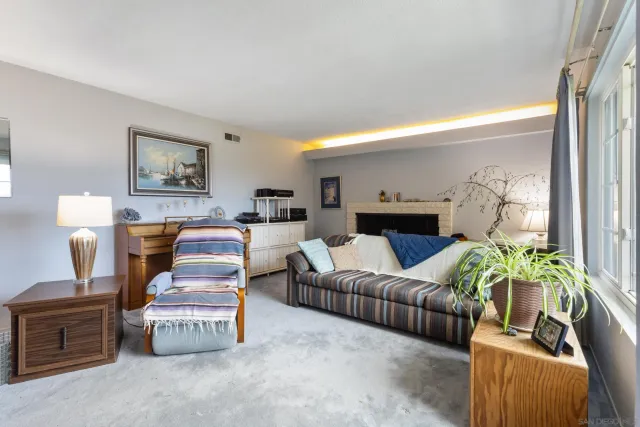 $779,900 | 1724 South Santa Fe Avenue, Vista, CA 92084