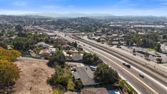 $779,900 | 1724 South Santa Fe Avenue, Vista, CA 92084