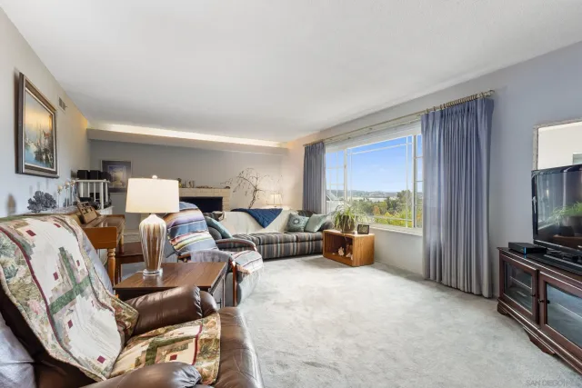 $779,900 | 1724 South Santa Fe Avenue, Vista, CA 92084