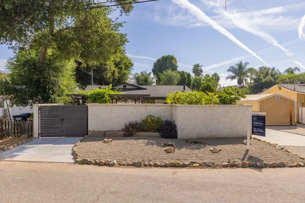 $999,000 | 240 North Padre Juan Avenue, Ojai, CA 93023