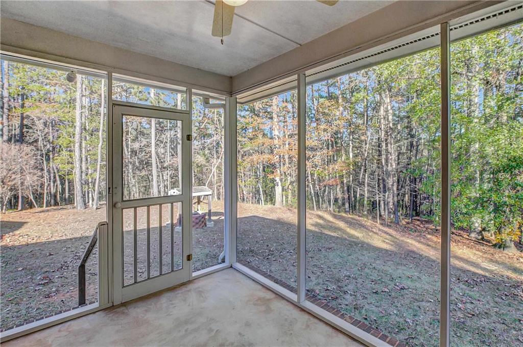 10185 Henry Mill Road Chattahoochee Hills, GA 30213 - Photo 28 of 41 a view of backyard with green space