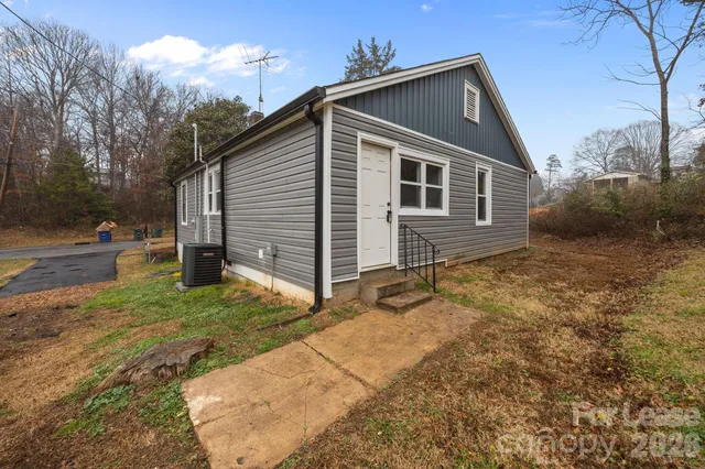 a view of backyard of house