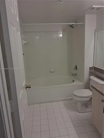 $1,985 | 620 Southwest 111th Avenue, Unit 203, Pembroke Pines, FL 33025