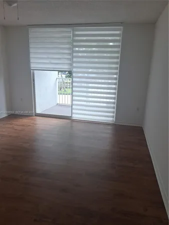 $1,985 | 620 Southwest 111th Avenue, Unit 203, Pembroke Pines, FL 33025