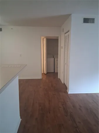 $1,985 | 620 Southwest 111th Avenue, Unit 203, Pembroke Pines, FL 33025