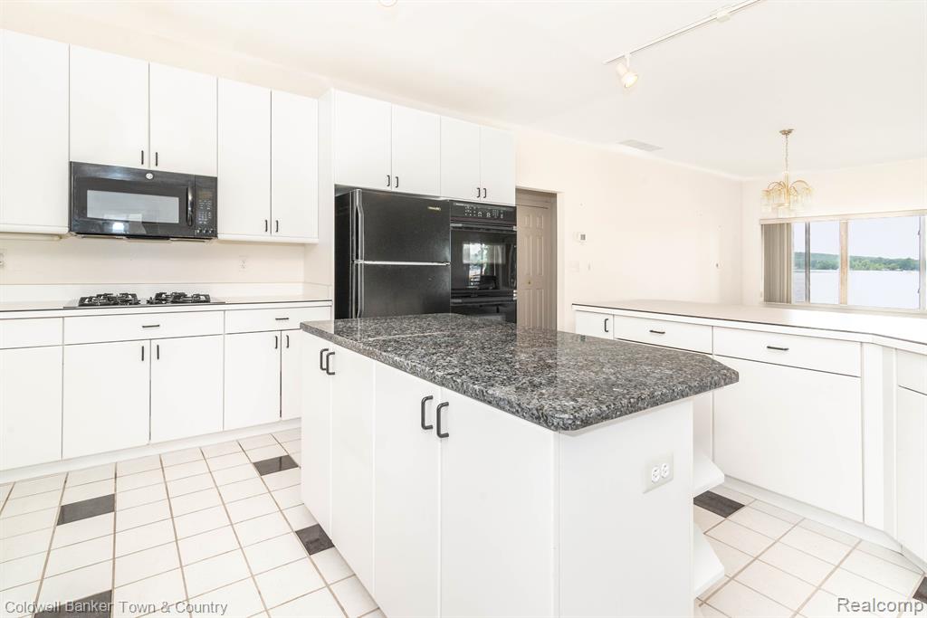 9922 Winston Road Pinckney, MI 48169 - Photo 17 of 55
