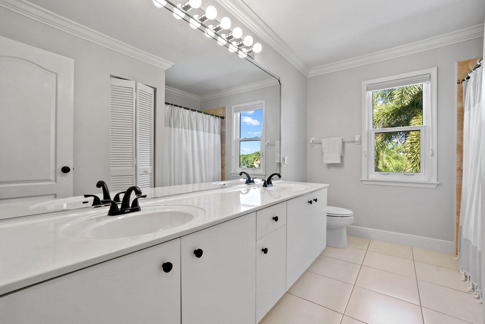 235 Sparrow Point Jupiter, FL 33458 - Photo 20 of 36 Bathroom